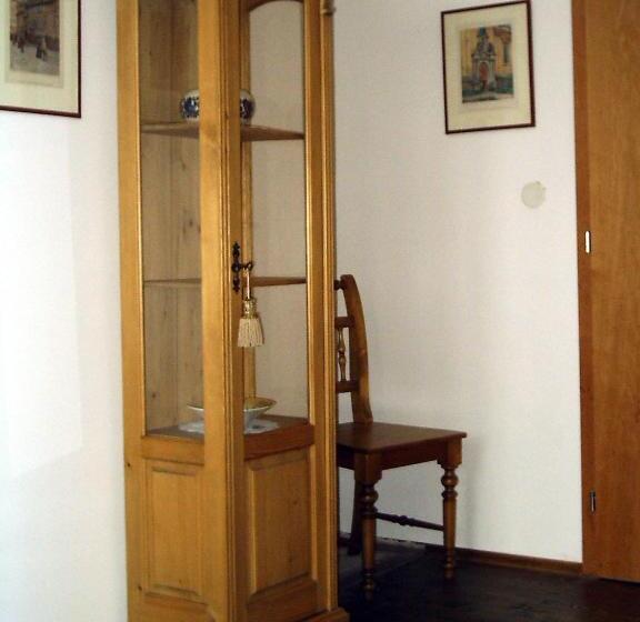اتاق استاندارد یک نفره, Villa Olivia