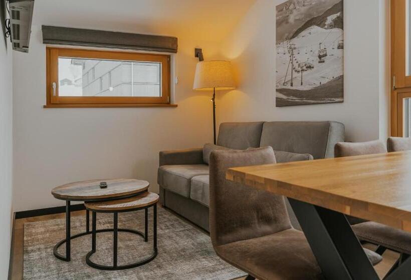 Люкс 2 Спальни, Alpinresortmontafon Garni