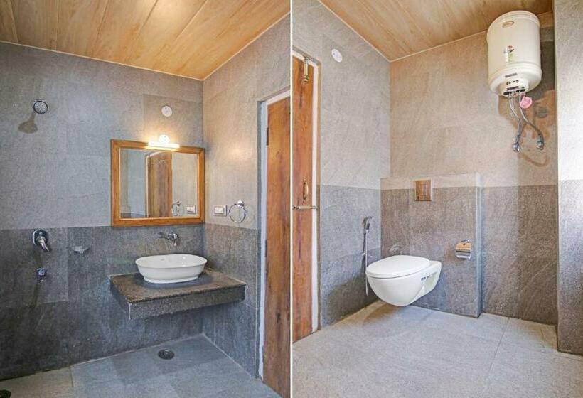 Трехместный Номер Классика, Fabhotel Outhills