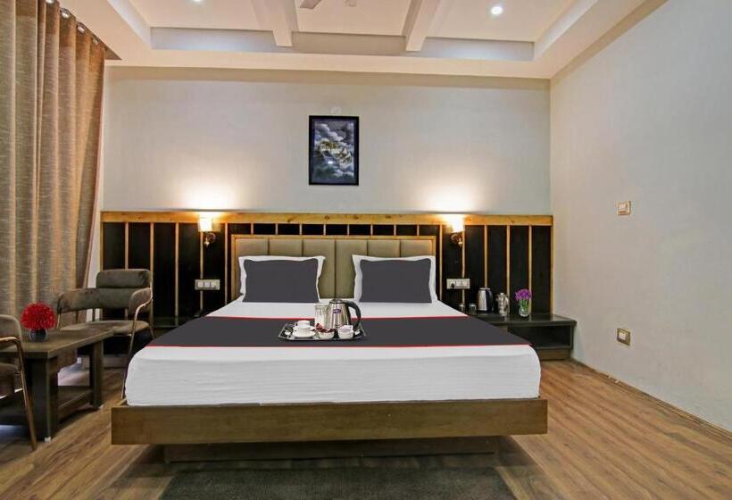 Трехместный Номер Deluxe, Fabhotel Outhills