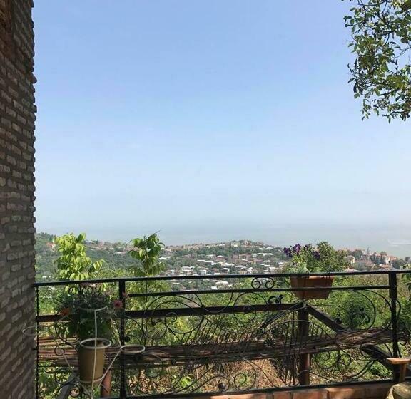 سوییت خانوادگی, Family Hotel In Nukriani , 2km From Sighnaghi