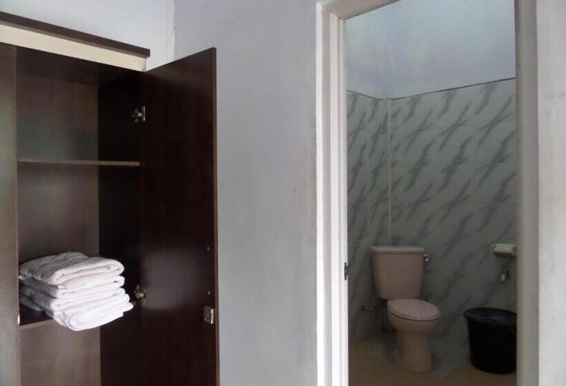 Номер Superior, Km 31 Sujono Guesthouse