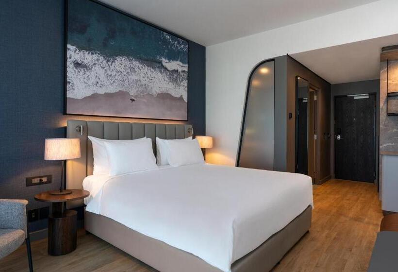 اتاق اجرایی با تخت بزرگ, Radisson Blu Hotel, Durban Umhlanga