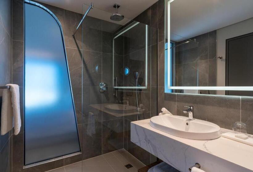 اتاق اجرایی با تخت بزرگ, Radisson Blu Hotel, Durban Umhlanga