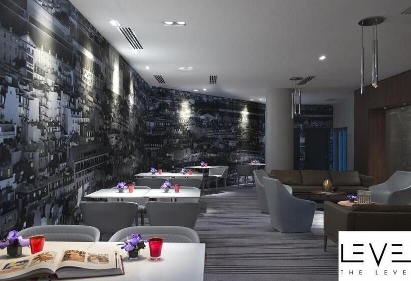 Номер Премиум, Melia Paris La Defense