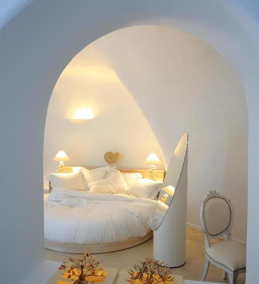 سوییت با استخر, White Santorini