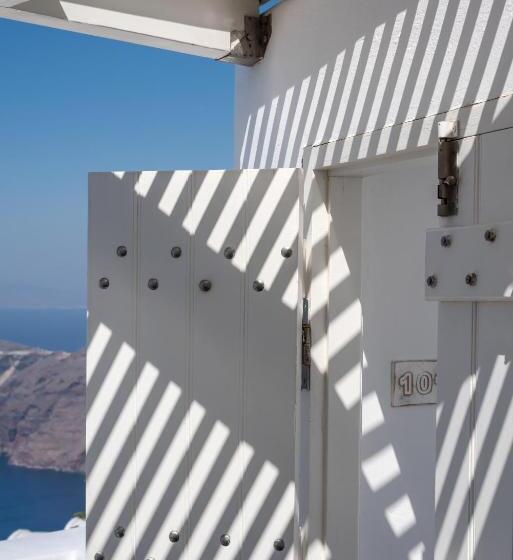 سوئیت با وان آب گرم, White Santorini