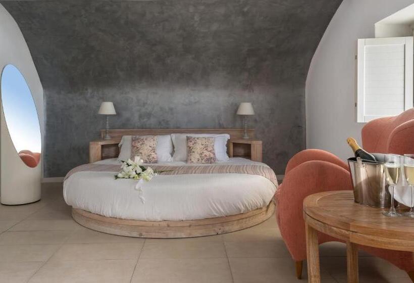 سوئیت با وان آب گرم, White Santorini