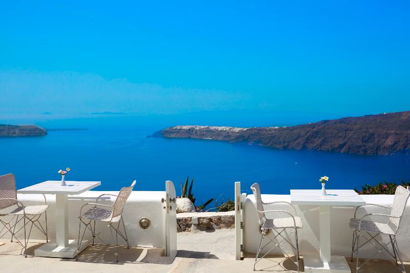 سوییت جونیور, White Santorini