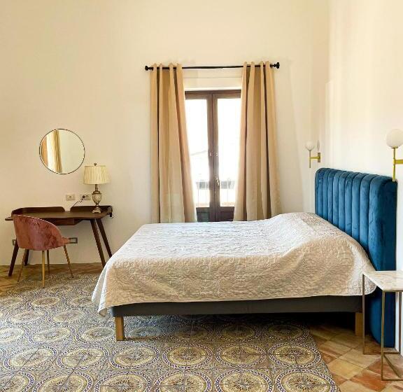 اتاق استاندارد با بالکن, B&b Faraglione