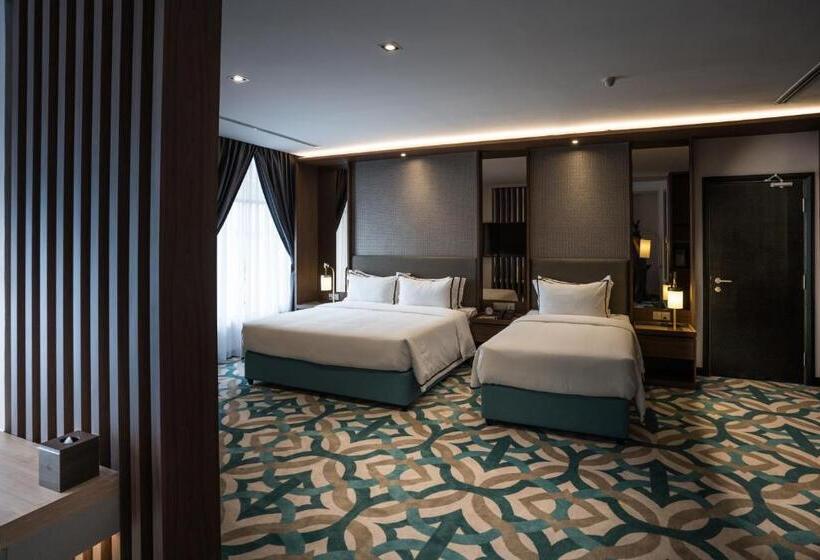سوییت, Christee Suites