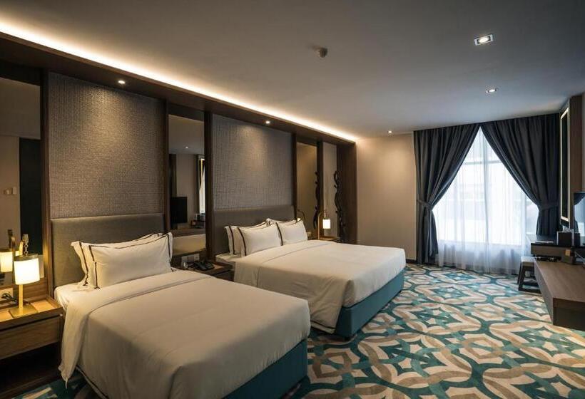 اتاق اجرایی, Christee Suites