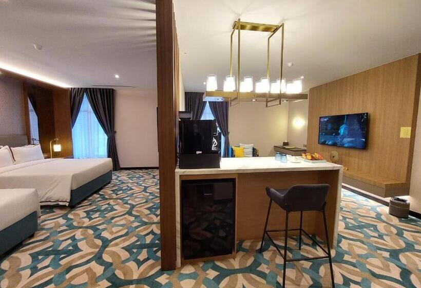 سوییت, Christee Suites