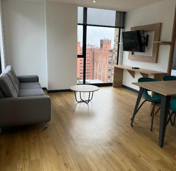 استودیوی استاندارد, Centralx 21 Bogotá
