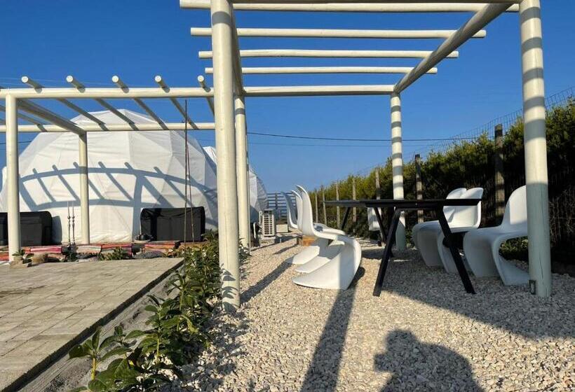 چادر با خدمات رفاهی استاندارد, Maison Du Golf