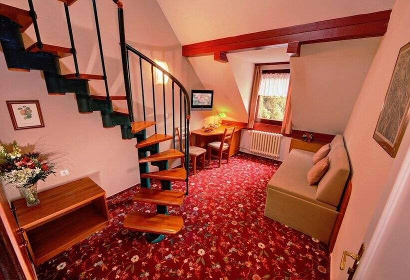 اتاق استاندارد سه نفره, Park Hotel Pruhonice