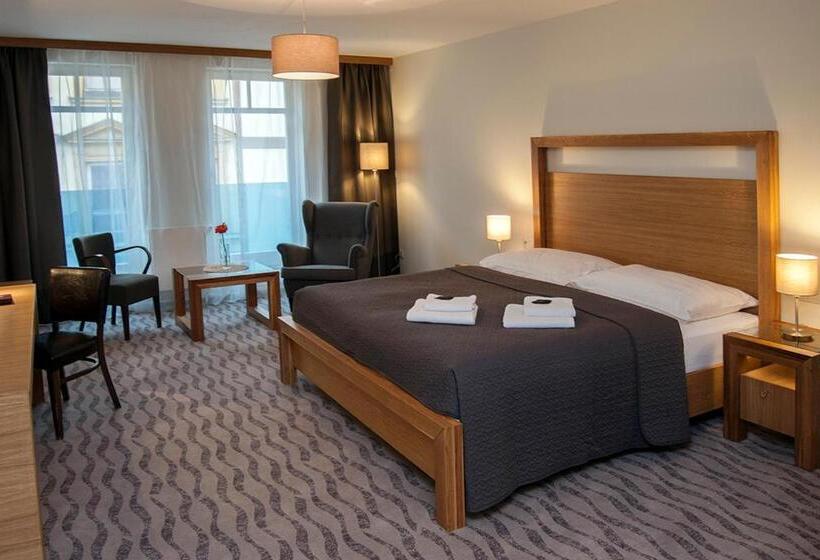 اتاق لوکس, Hygge Hotel U Zvonu