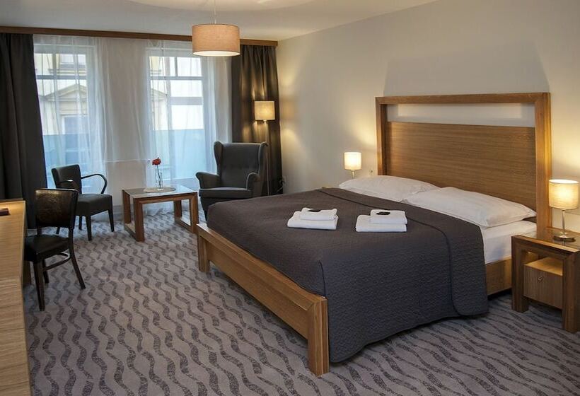 اتاق لوکس, Hygge Hotel U Zvonu