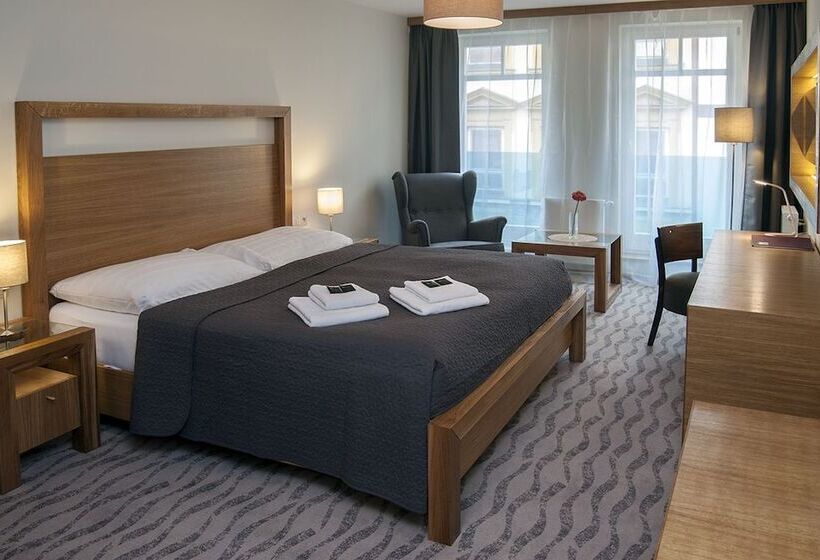 اتاق لوکس, Hygge Hotel U Zvonu