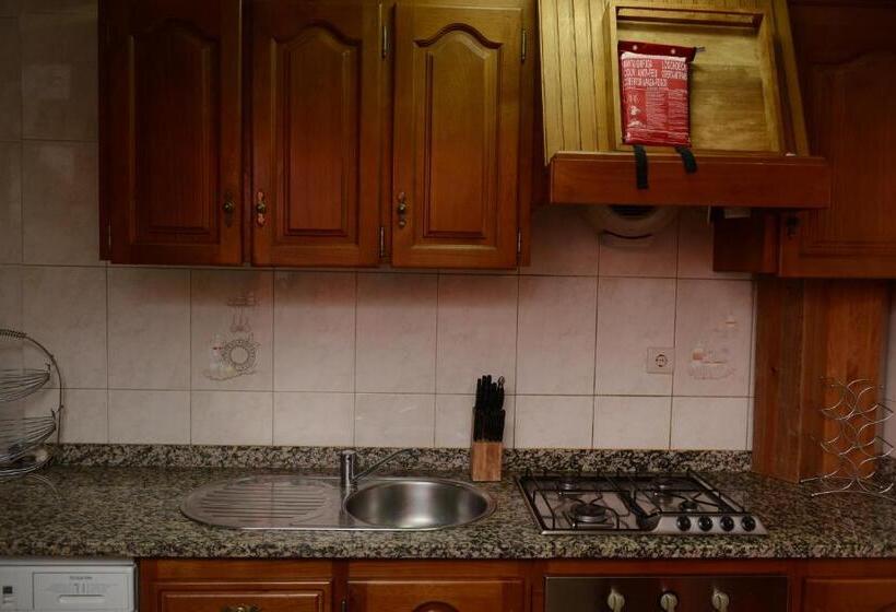 Апартаменты 3 Спальни, Seia Alojamentos Leitao