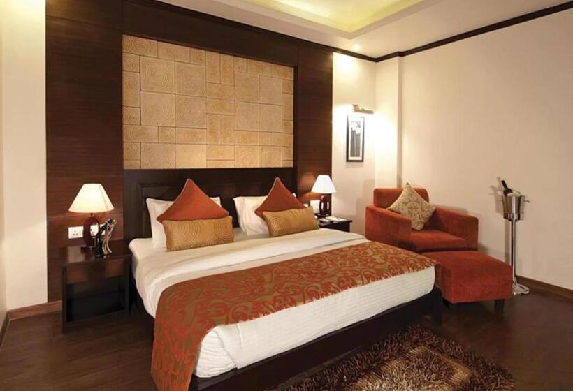 Трехместный Президентский, Comfort Inn Bl