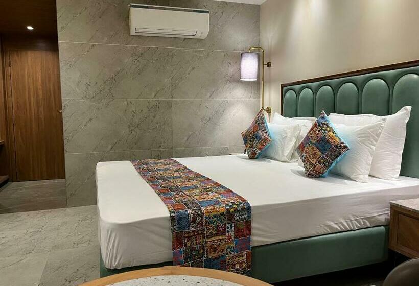 Номер Deluxe, Suvidha Suites