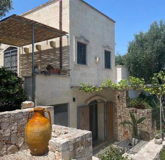 استودیوی لوکس, Casa Della Scrittrice