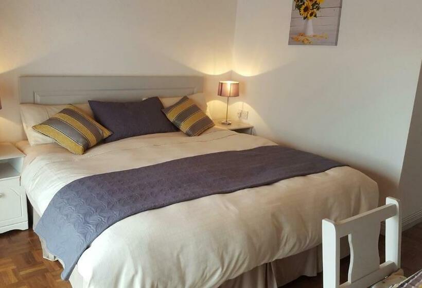 اتاق راحتی سه تخته, Donemark Rise B&b
