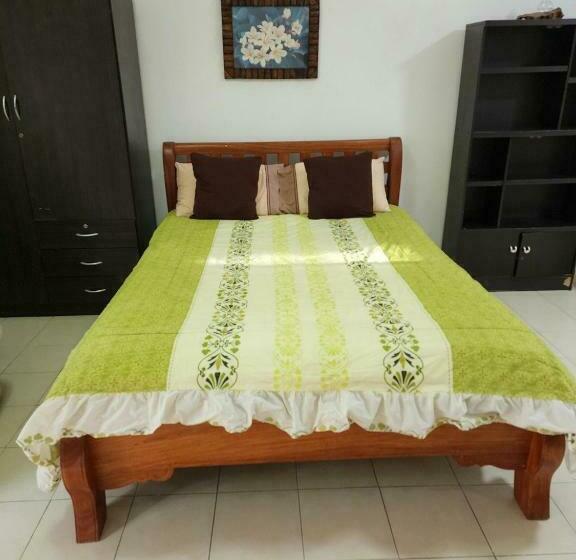 استودیوی استاندارد, Happy Valley Pattaya