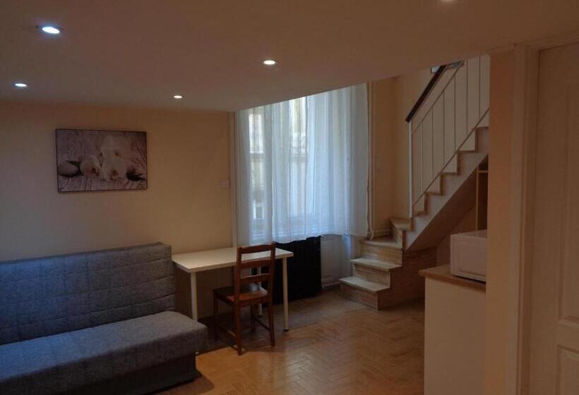 带城市景观的标准间, Loft House Budapest