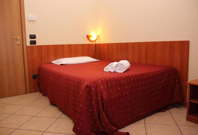اتاق اکونومی, Albergo Hotel Giardino
