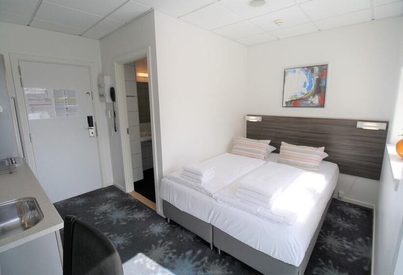 Номер Стандарт с Балконом, Aparthotel Faber
