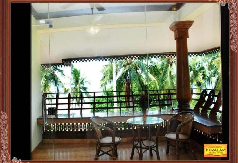 발코니 디럭스 룸, Kovalam Beach