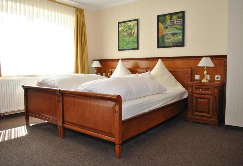 带阳台的豪华间, Waldhotel Rheinbach