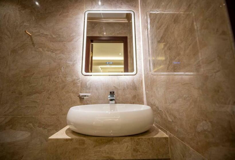 디럭스 룸, A Residence @ Between Hilton & Cititel