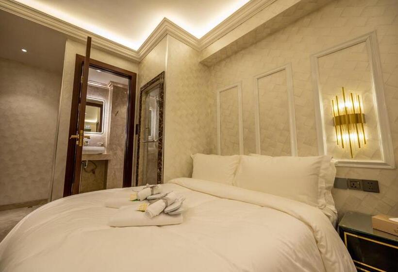 디럭스 룸, A Residence @ Between Hilton & Cititel