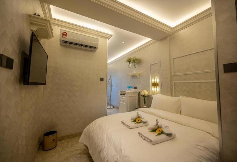 디럭스 룸, A Residence @ Between Hilton & Cititel