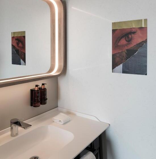 اتاق استاندارد با چشم‌انداز, B Mine Hotel Frankfurt Airport