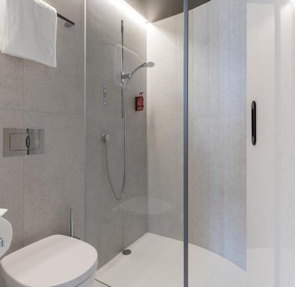 اتاق استاندارد با چشم‌انداز, B Mine Hotel Frankfurt Airport