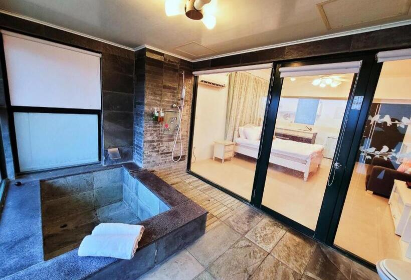اتاق استاندارد با چشم‌انداز, 元本山湯宿 山明水秀 宜蘭縣旅館210號
