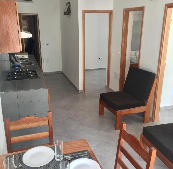 استودیوی استاندارد, Surfzone Beachside Apartments