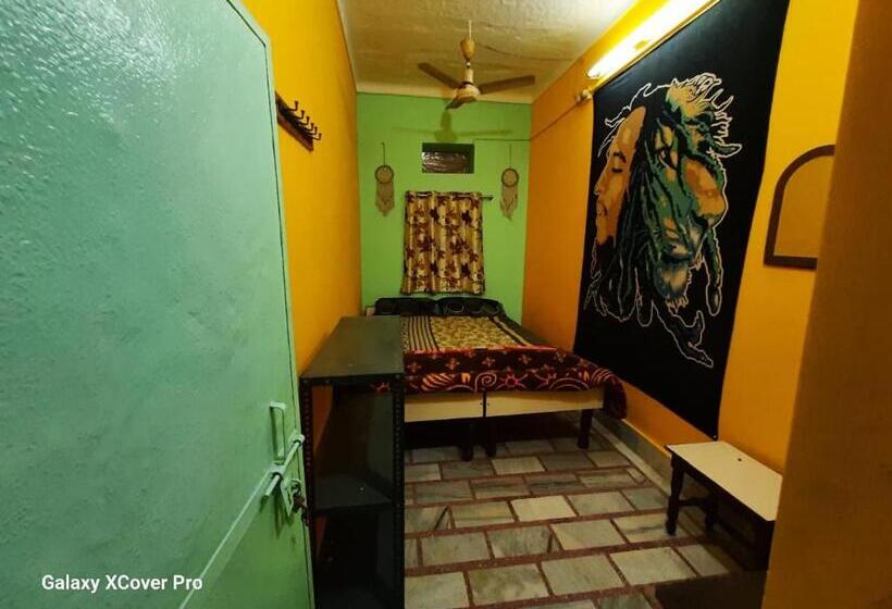 基本间, Shiva Guest House