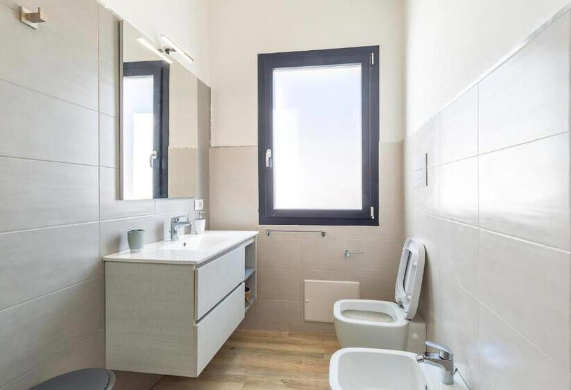 اتاق لوکس, Alexander B&b