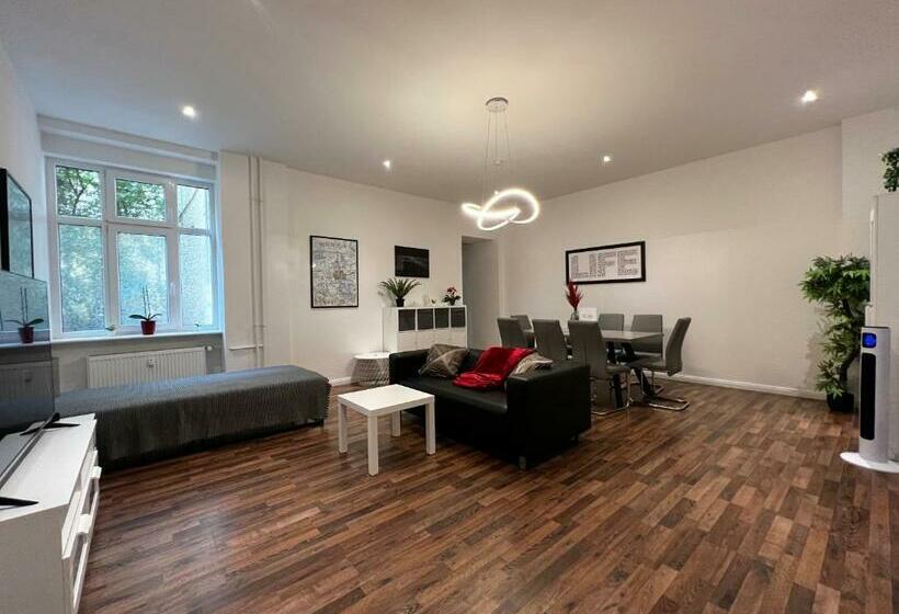 آپارتمان 1 خوابه همکف, Fairapart 4 Rooms Apartment In Heart Of Berlin