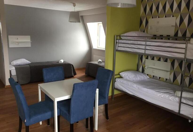 Апартаменты 1 Спальня с Видом, Hostel Marmota