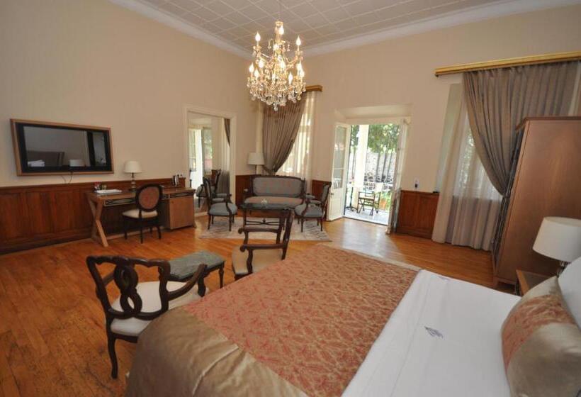 سوییت, Villa Levante