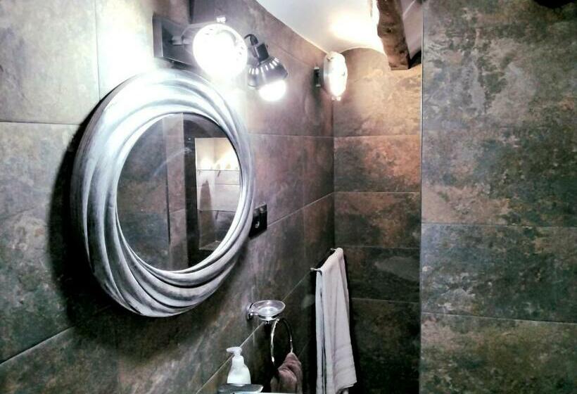 Номер Стандарт, Casa Blanca