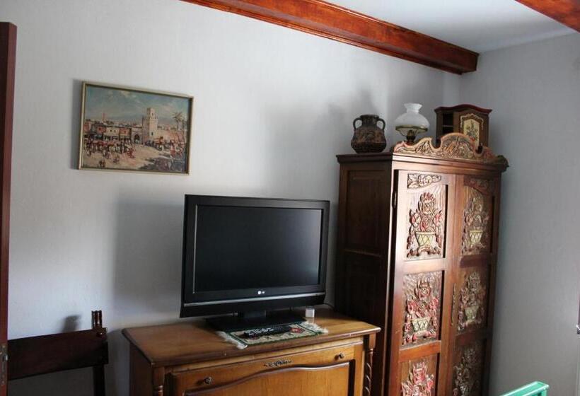Номер Deluxe, Pensiunea Casa Noastra