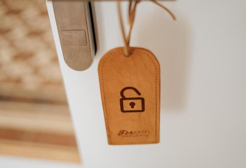 Номер Superior, Emblemático F24 Only Adults B&b