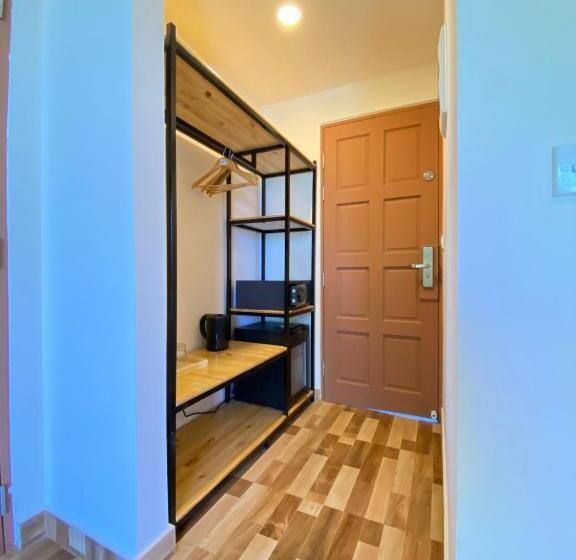 اتاق لوکس با چشم‌انداز دریا, Paguro Seaview